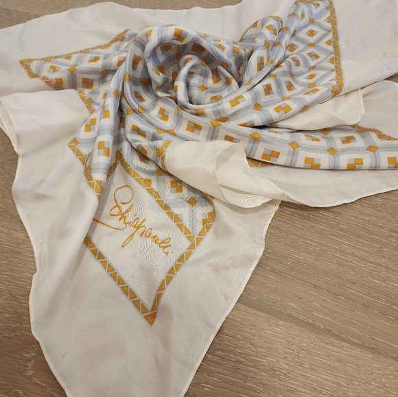Vintage Schiparelli scarf 30x30 - Picture 2 of 2